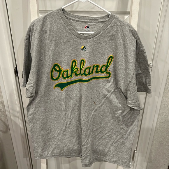 Majestic Other - Oakland Athletics Grey Short Sleeved Graphic Tee w/Green Logo Sz 2XL by Majestic